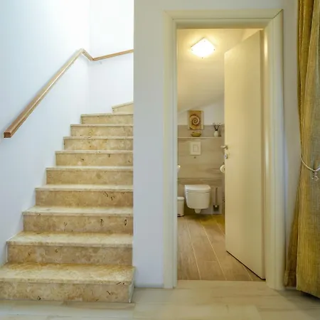 فيلة Sunset With Sea View For 6 Persons Near Novigrad